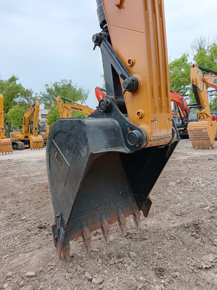 SANY SY 235H - Crawler excavator: picture 3 SANY SY 235H - Crawler excavator: picture 3
