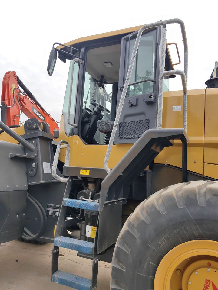 SDLG 956F - Wheel loader: picture 3 SDLG 956F - Wheel loader: picture 3