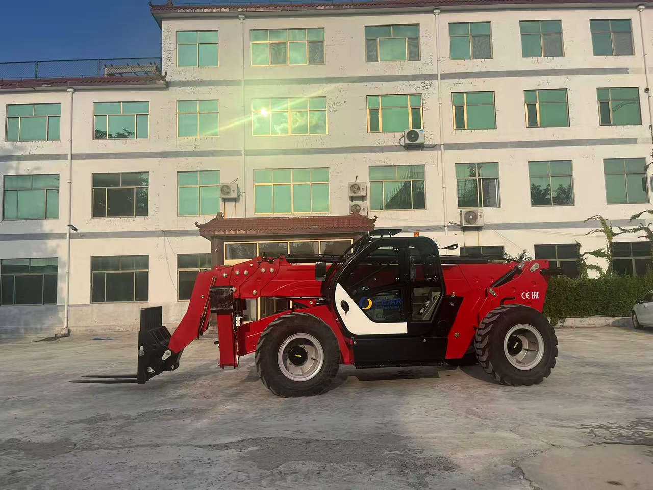 XCMG BRAND NEW 9 METER - Telescopic handler: picture 2 XCMG BRAND NEW 9 METER - Telescopic handler: picture 2