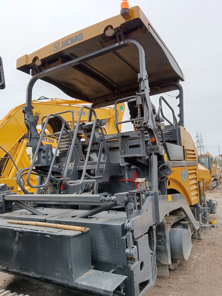XCMG RP 953 - Asphalt paver: picture 5 XCMG RP 953 - Asphalt paver: picture 5