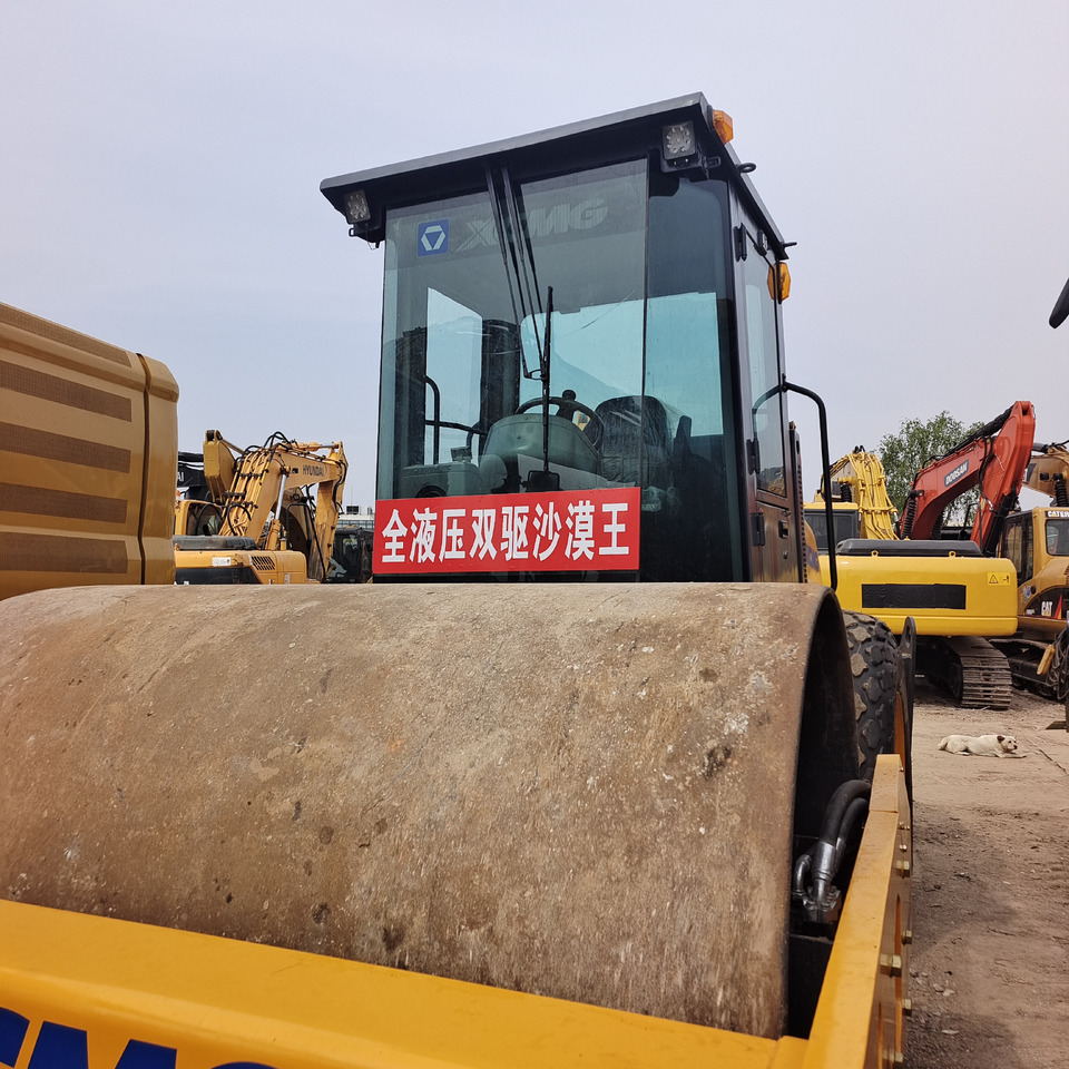 XCMG XS 143 J - Road roller: picture 2 XCMG XS 143 J - Road roller: picture 2