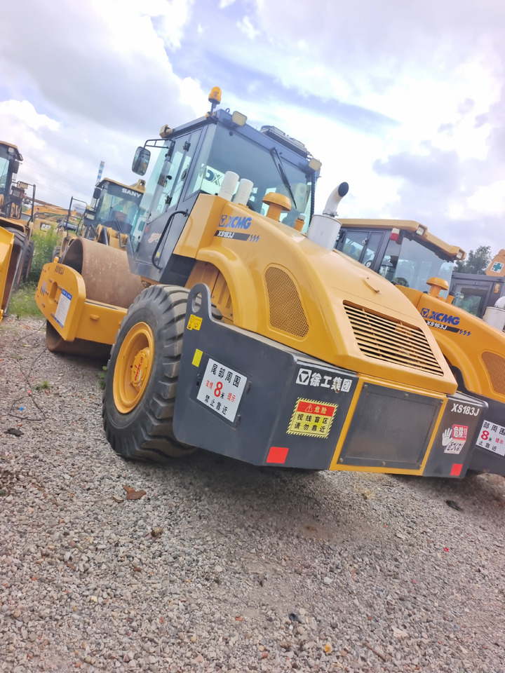 XCMG XS183J 203J 223J 263J - Road roller: picture 2 XCMG XS183J 203J 223J 263J - Road roller: picture 2