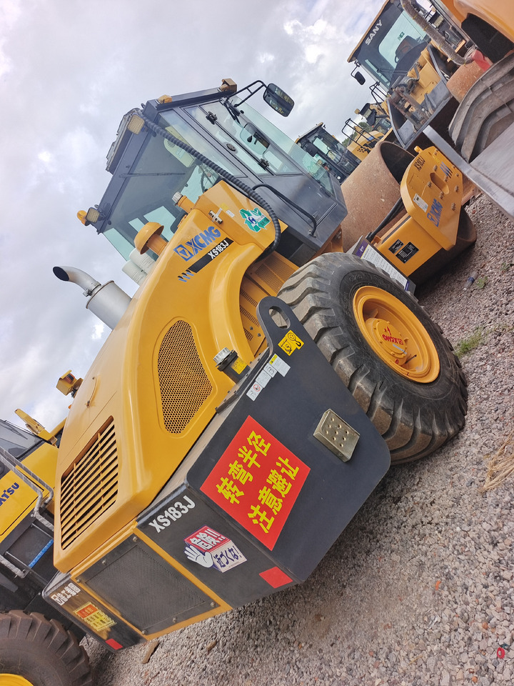 XCMG XS183J - Road roller: picture 3 XCMG XS183J - Road roller: picture 3