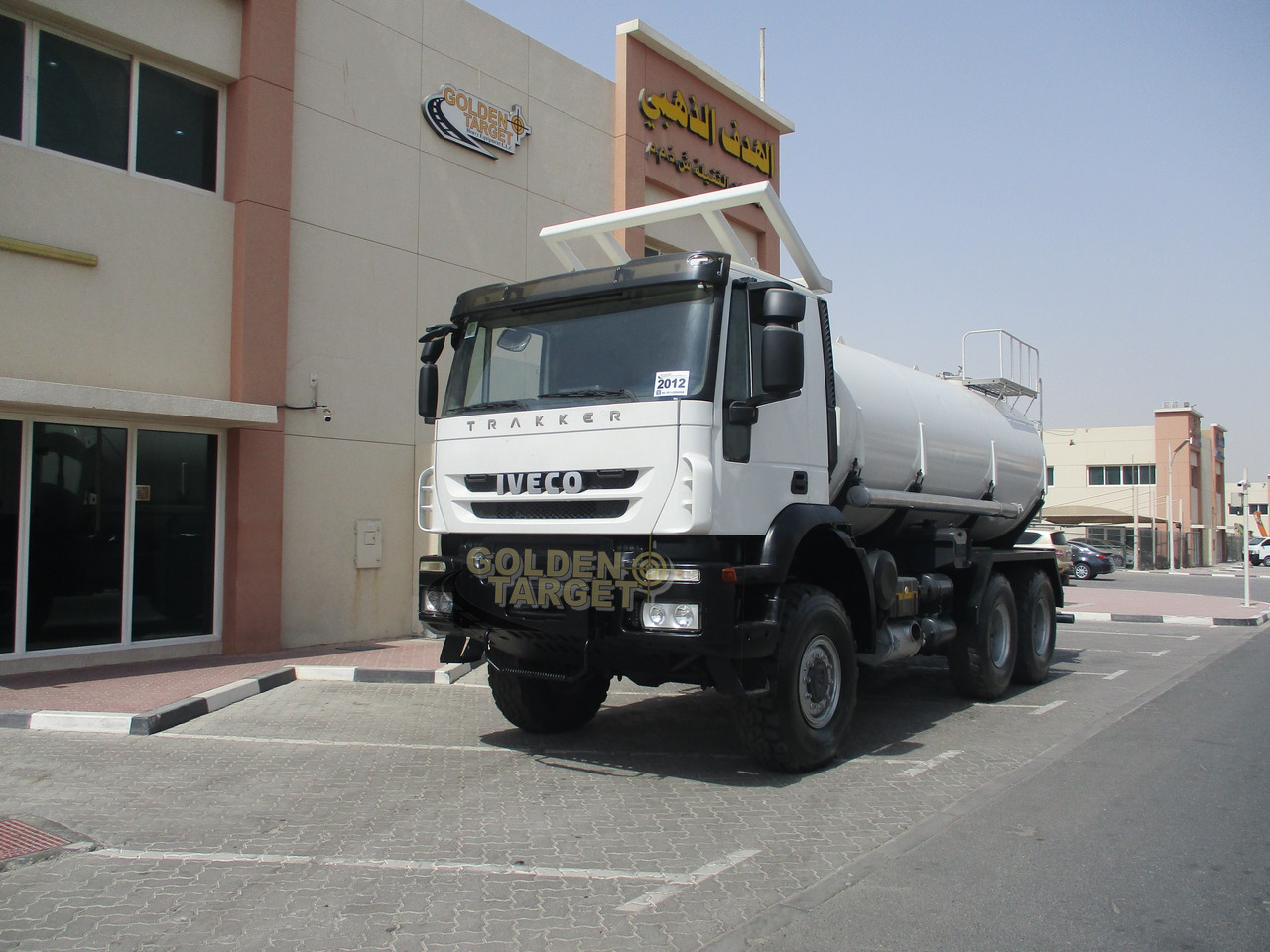 IVECO TRAKKER 380 6x6 Tanker - Tank truck: picture 2 IVECO TRAKKER 380 6x6 Tanker - Tank truck: picture 2