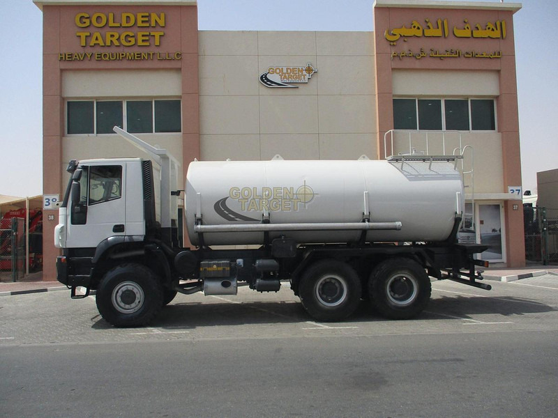 Iveco TRAKKER 380 - Tank truck: picture 5 Iveco TRAKKER 380 - Tank truck: picture 5