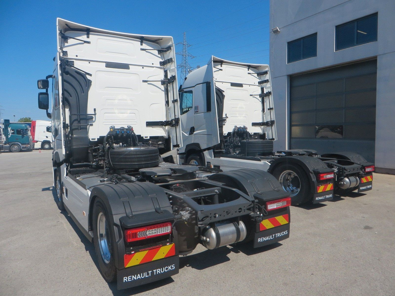 Renault T520 HSC 4x2Tractor -NEW - TOP MODEL - Tractor unit: picture 4 Renault T520 HSC 4x2Tractor -NEW - TOP MODEL - Tractor unit: picture 4