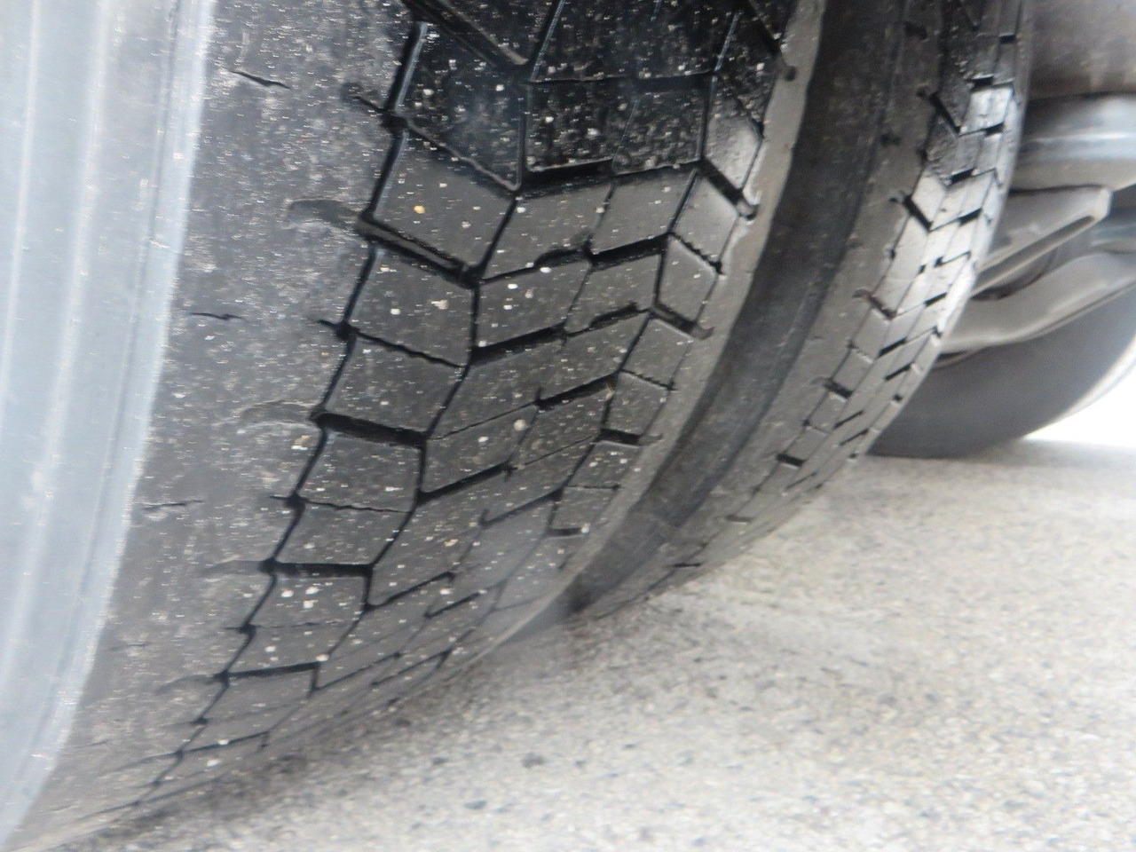 Volvo FH460 4x2Tractor XL - Tractor unit: picture 5 Volvo FH460 4x2Tractor XL - Tractor unit: picture 5