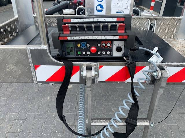 New Articulated boom Hinowa Lightlift 26.14: picture 14