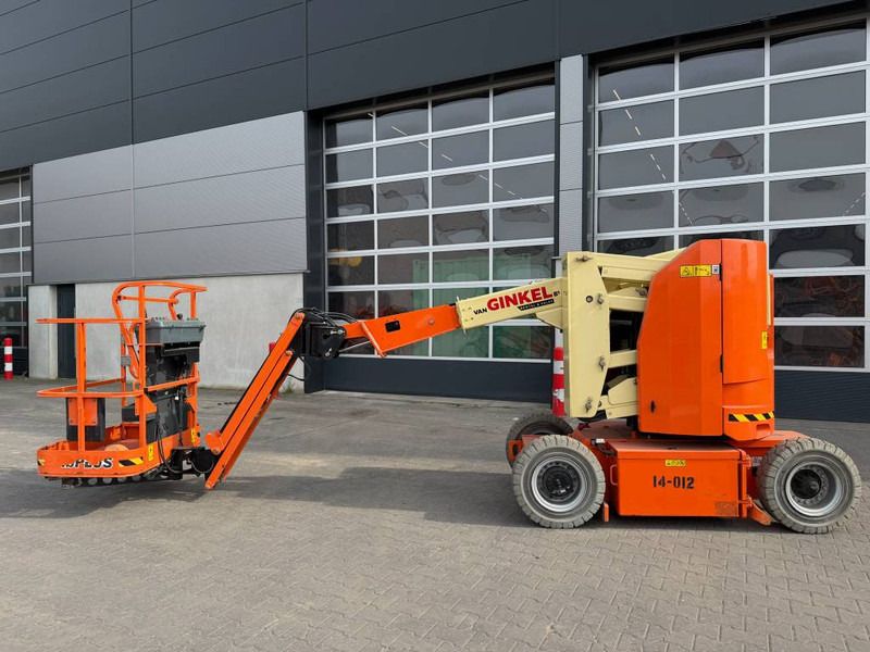 JLG E 300 AJP - Articulated boom: picture 1 JLG E 300 AJP - Articulated boom: picture 1