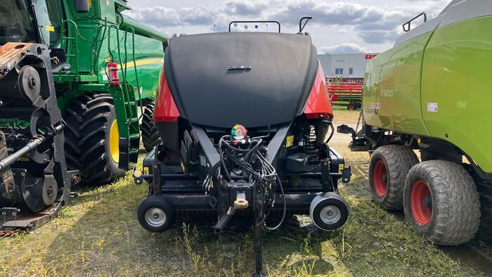 Case IH LB434 - Square baler: picture 2 Case IH LB434 - Square baler: picture 2