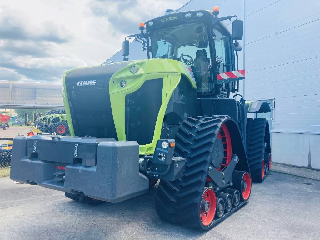 Claas XERION 5000 TRAC TS - Farm tractor: picture 2 Claas XERION 5000 TRAC TS - Farm tractor: picture 2