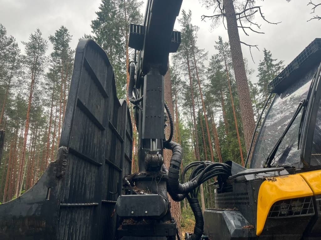 Forwarder Ponsse Buffalo 8W: picture 18