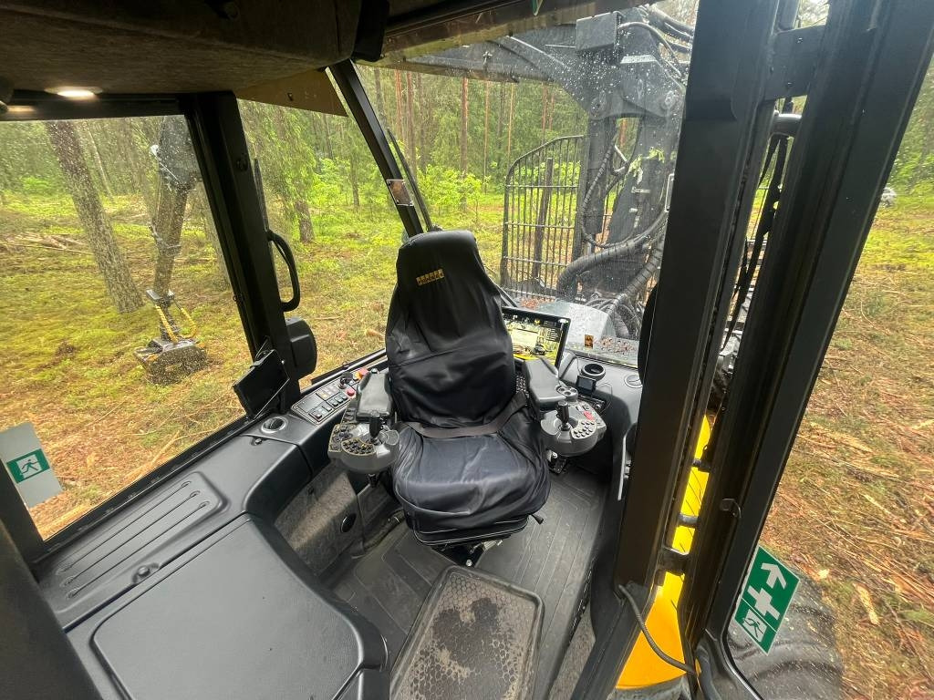 Forwarder Ponsse Buffalo 8W: picture 23