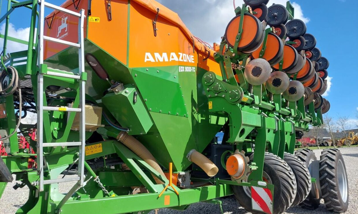 Amazone EDX 9000-TC MED GPS - Precision sowing machine: picture 3 Amazone EDX 9000-TC MED GPS - Precision sowing machine: picture 3