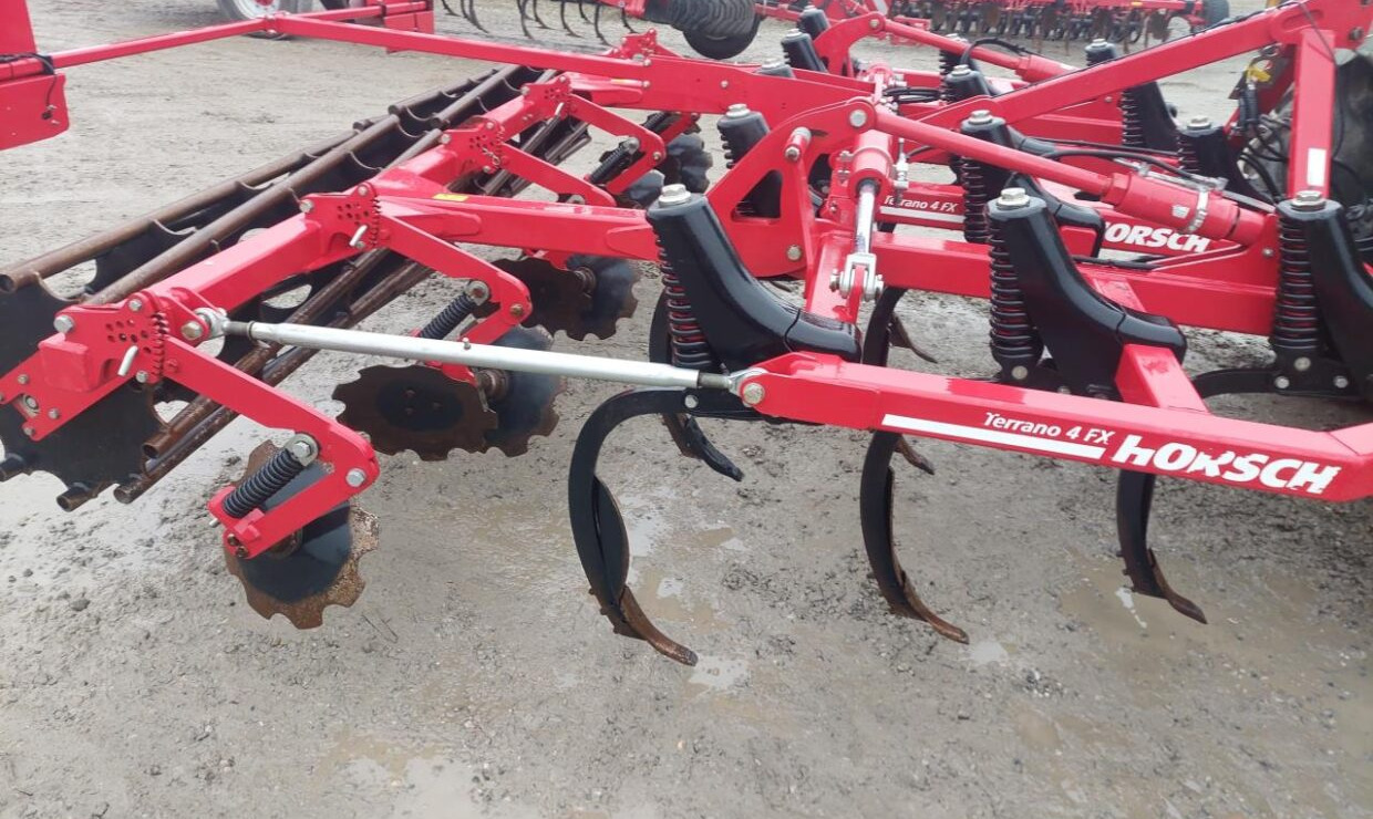 Horsch Terrano 4 FX - Cultivator: picture 4 Horsch Terrano 4 FX - Cultivator: picture 4