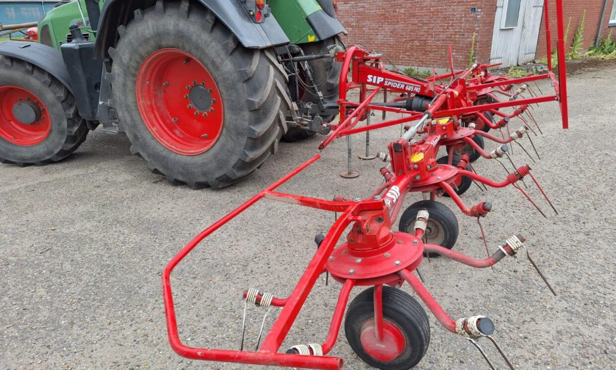 SIP 685/6 PRO - Tedder/ Rake: picture 1 SIP 685/6 PRO - Tedder/ Rake: picture 1