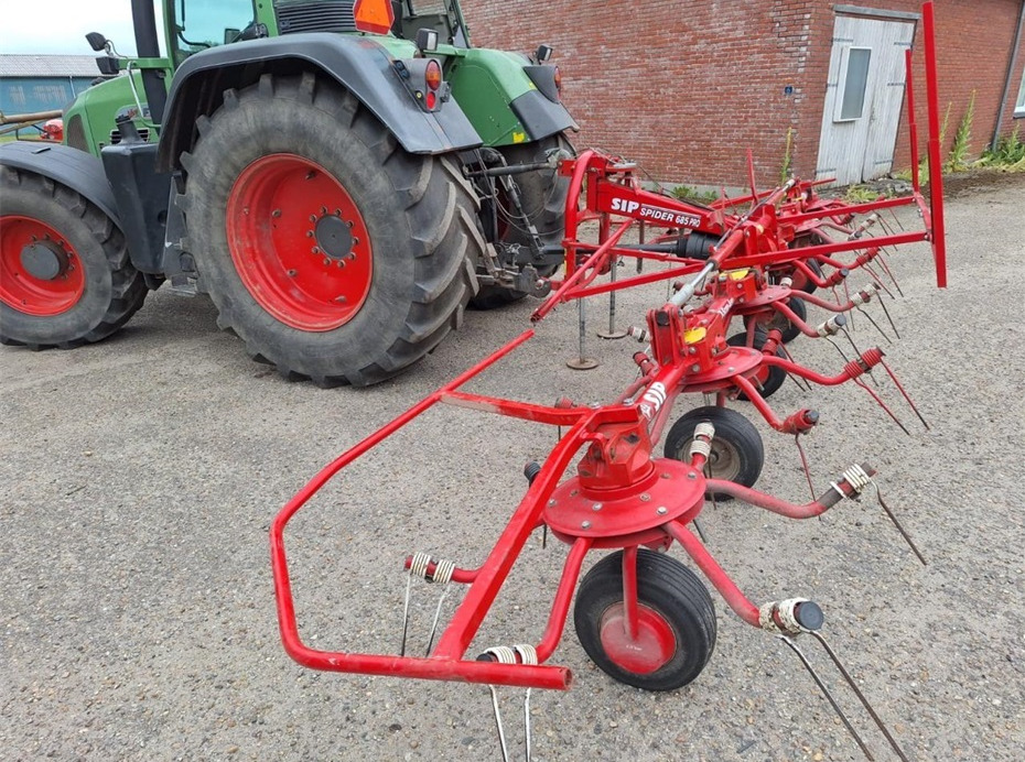 SIP 685/6 PRO - Tedder/ Rake: picture 1 SIP 685/6 PRO - Tedder/ Rake: picture 1