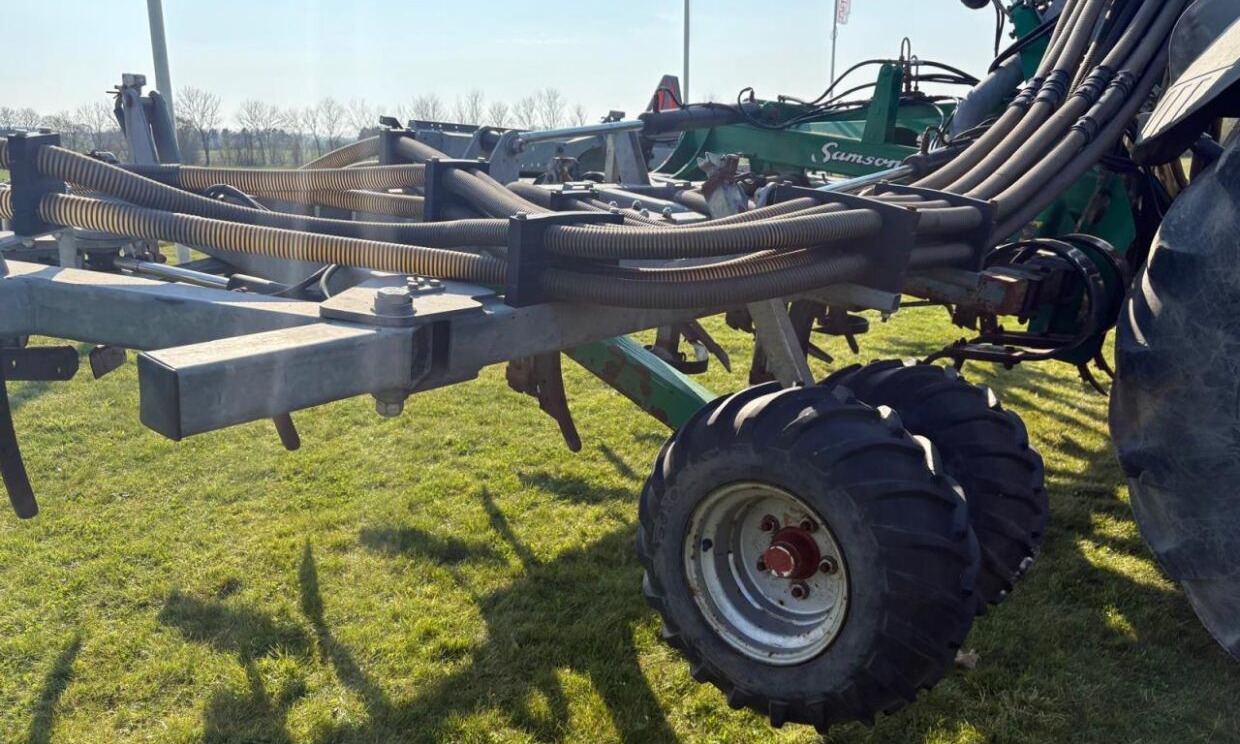 Slurry injector Samson CMX 12 rækket majs-nedfælder: picture 13