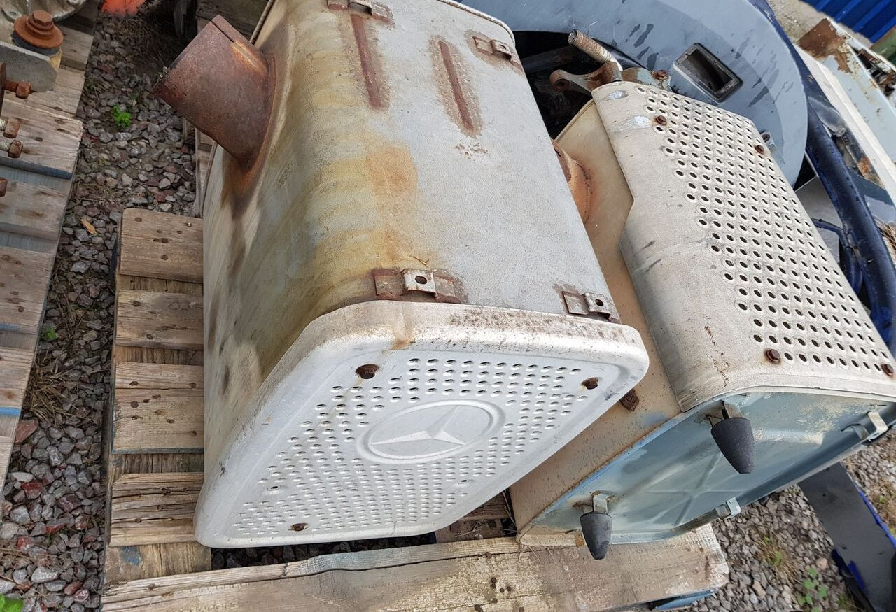 Mercedes-Benz GILLET Z308246 A 957 490 05 14 Mercedes-Benz - Catalytic converter for Truck: picture 4 Mercedes-Benz GILLET Z308246 A 957 490 05 14 Mercedes-Benz - Catalytic converter for Truck: picture 4