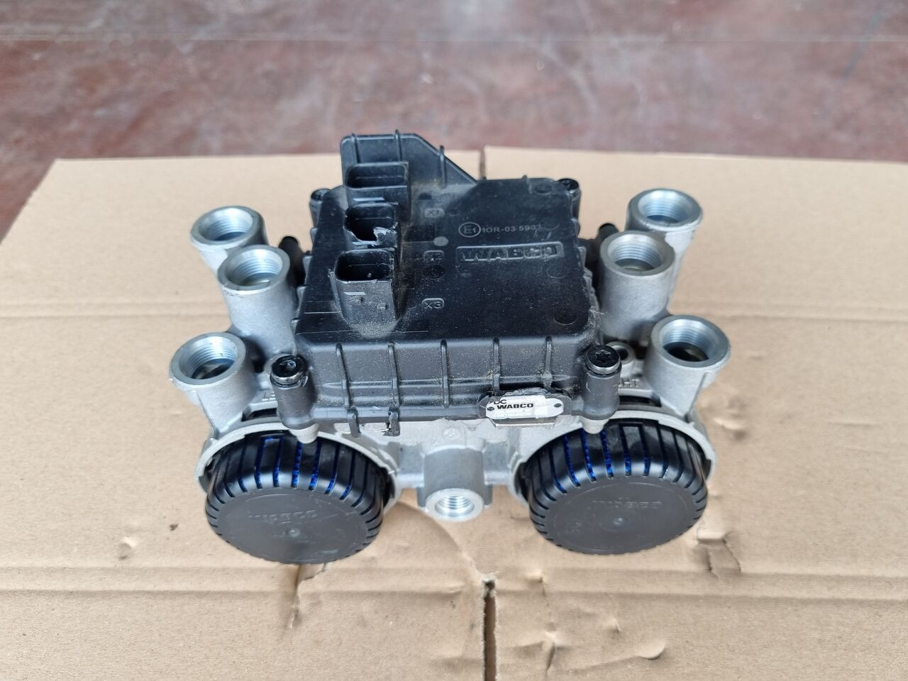WABCO 4801060050 Mercedes-Benz ACTROS MP4 EURO 6 - ECU for Truck: picture 5 WABCO 4801060050 Mercedes-Benz ACTROS MP4 EURO 6 - ECU for Truck: picture 5