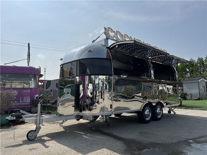 Cocktails Food Trailer Airstream Beer Food Truck - Vending trailer: picture 2 Cocktails Food Trailer Airstream Beer Food Truck - Vending trailer: picture 2