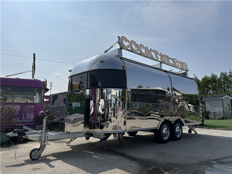 Cocktails Food Trailer Airstream Beer Food Truck - Vending trailer: picture 5 Cocktails Food Trailer Airstream Beer Food Truck - Vending trailer: picture 5