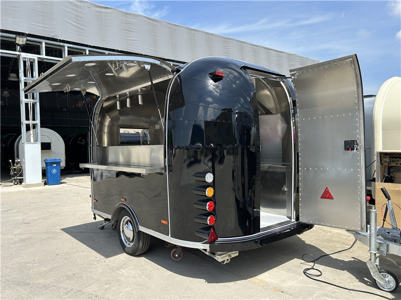 European Food Truck Crepe,Burger,Grilled Sausage,Lángos Food Trailer - Vending trailer: picture 3 European Food Truck Crepe,Burger,Grilled Sausage,Lángos Food Trailer - Vending trailer: picture 3