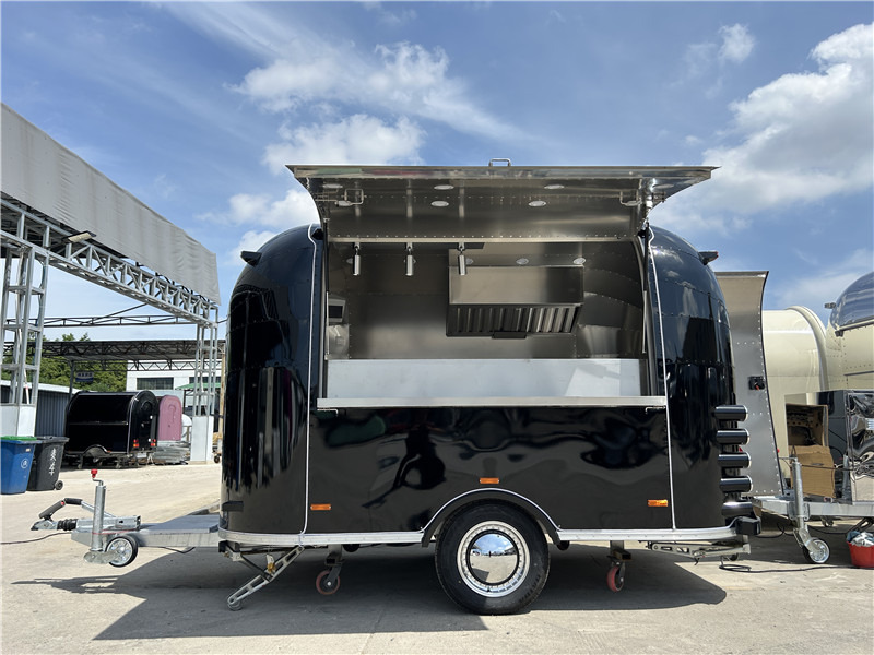 European Food Truck Crepe,Burger,Grilled Sausage,Lángos Food Trailer - Vending trailer: picture 1 European Food Truck Crepe,Burger,Grilled Sausage,Lángos Food Trailer - Vending trailer: picture 1