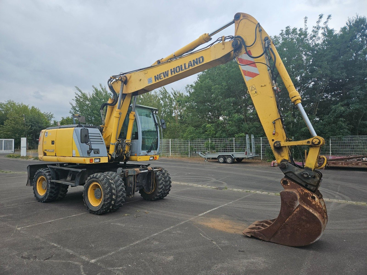 New Holland MH Plus 18t Mobilbagger - Wheel excavator: picture 4 New Holland MH Plus 18t Mobilbagger - Wheel excavator: picture 4