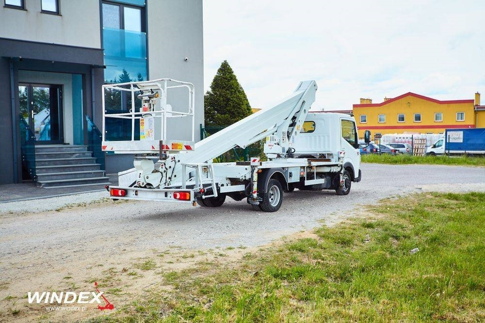 CMC PLA 250 - Truck mounted aerial platform: picture 2 CMC PLA 250 - Truck mounted aerial platform: picture 2