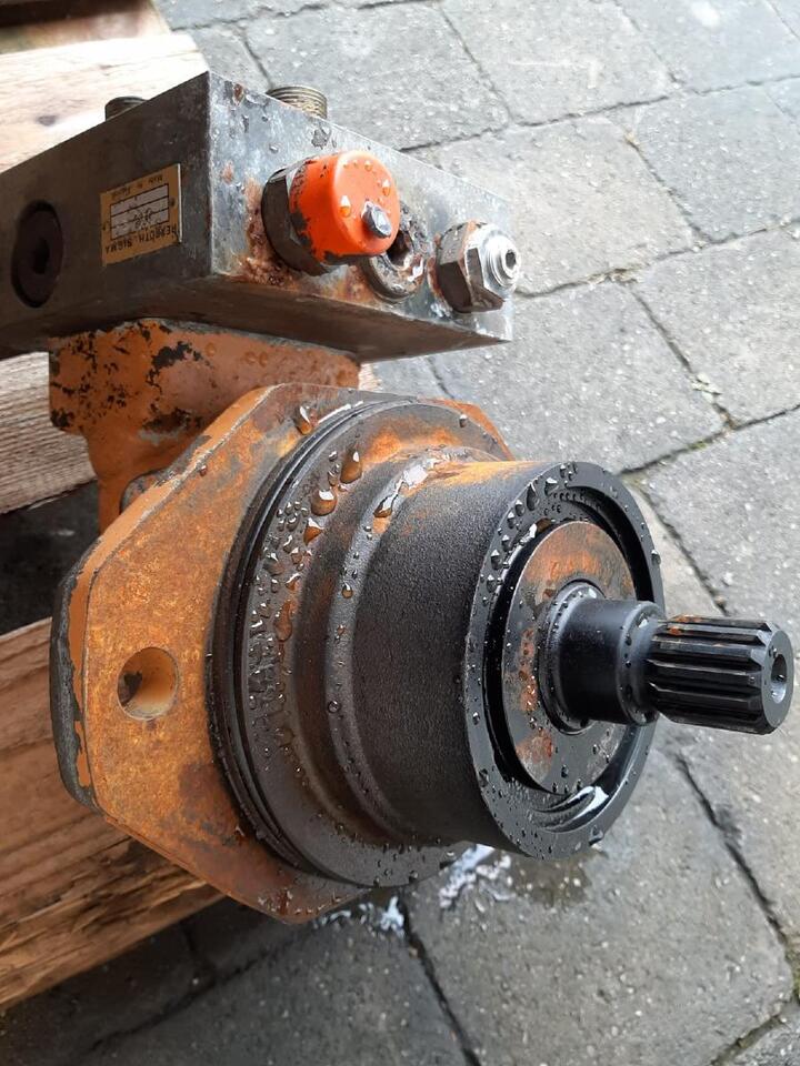 Case Voac aus 788 LC - Hydraulic motor for Construction machinery: picture 4 Case Voac aus 788 LC - Hydraulic motor for Construction machinery: picture 4