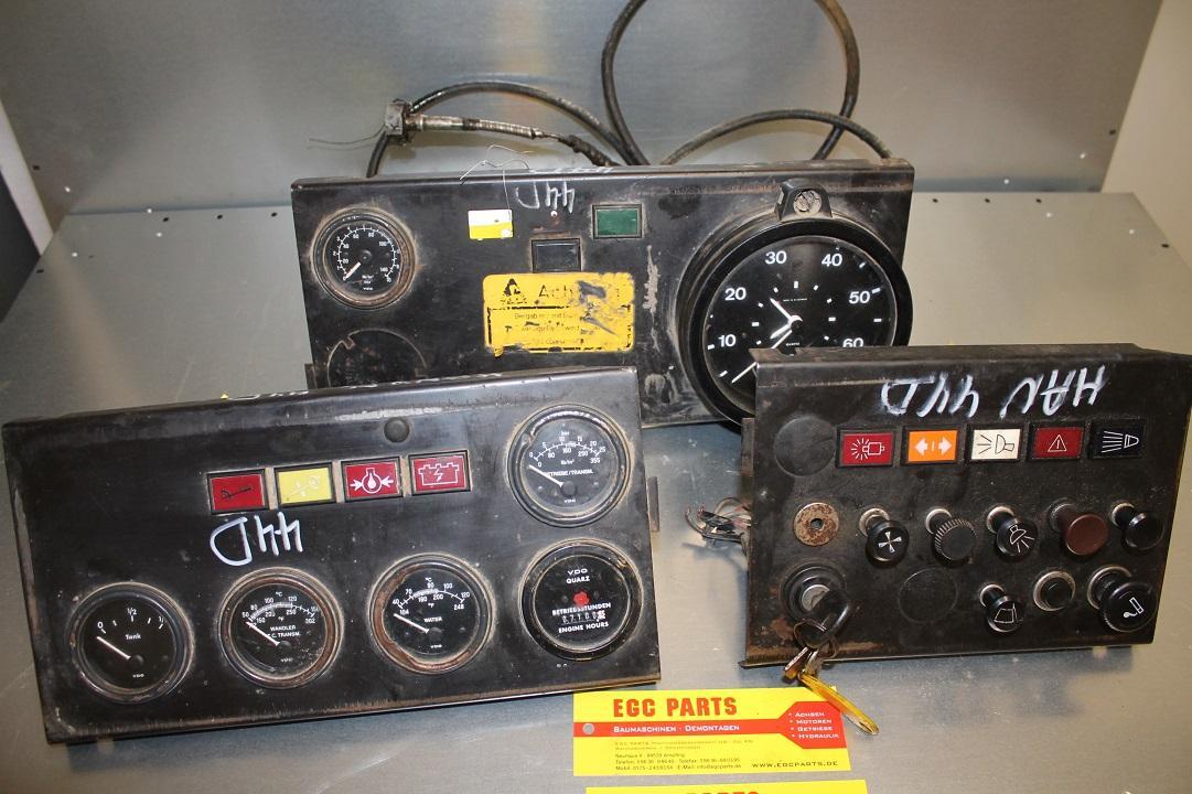Hanomag 44D - Dashboard for Construction machinery: picture 1 Hanomag 44D - Dashboard for Construction machinery: picture 1