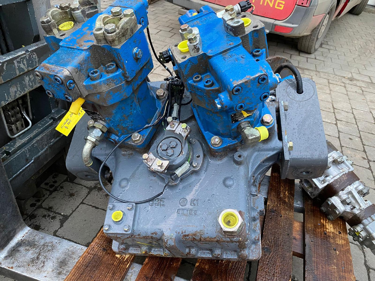 Hitachi TM150M aus ZW 150 - Gearbox for Construction machinery: picture 2 Hitachi TM150M aus ZW 150 - Gearbox for Construction machinery: picture 2