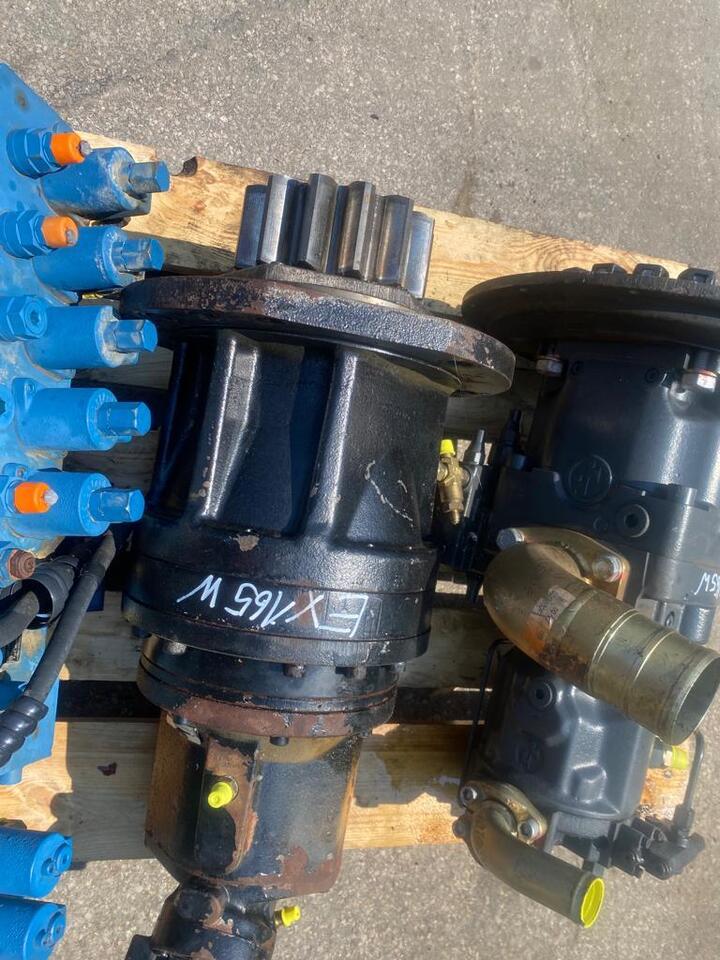 Hitachi Transmittal 705TF2 aus EX 165 W - Swing motor for Construction machinery: picture 1 Hitachi Transmittal 705TF2 aus EX 165 W - Swing motor for Construction machinery: picture 1