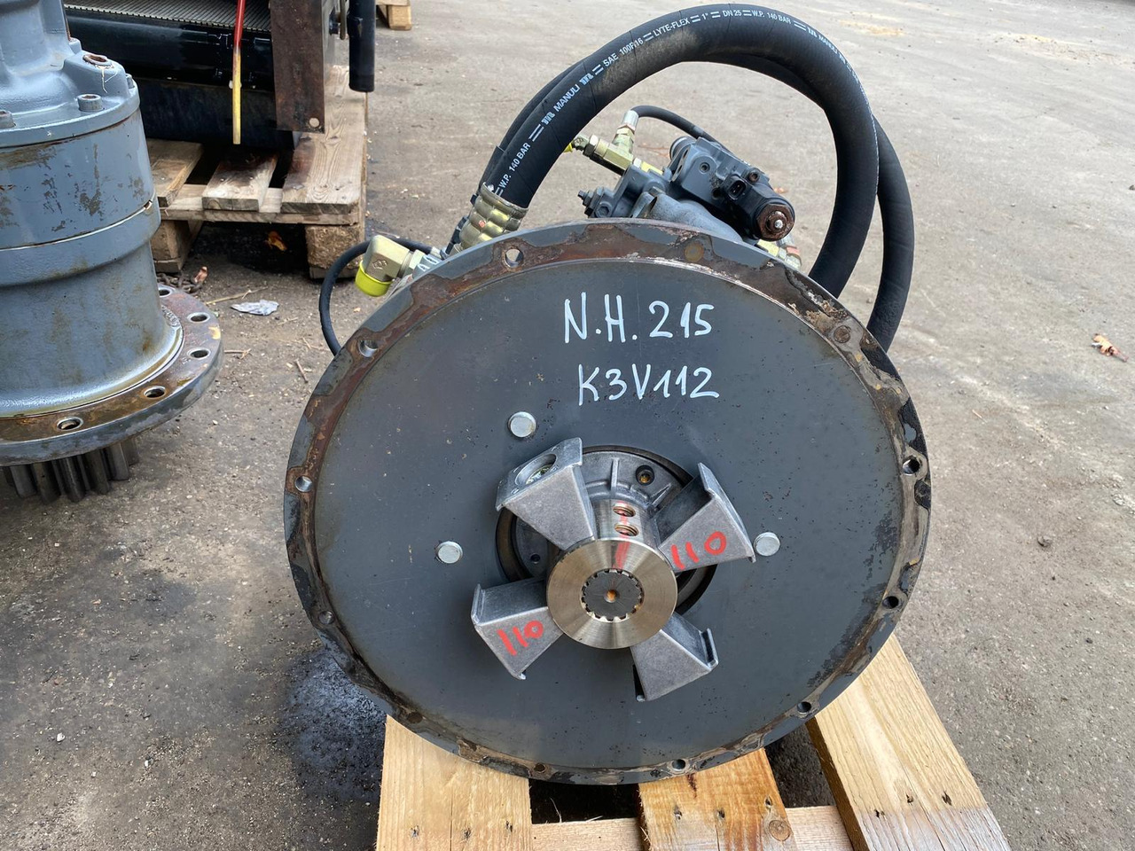 Holland K3V112 aus E215 - Hydraulic pump for Construction machinery: picture 2 Holland K3V112 aus E215 - Hydraulic pump for Construction machinery: picture 2