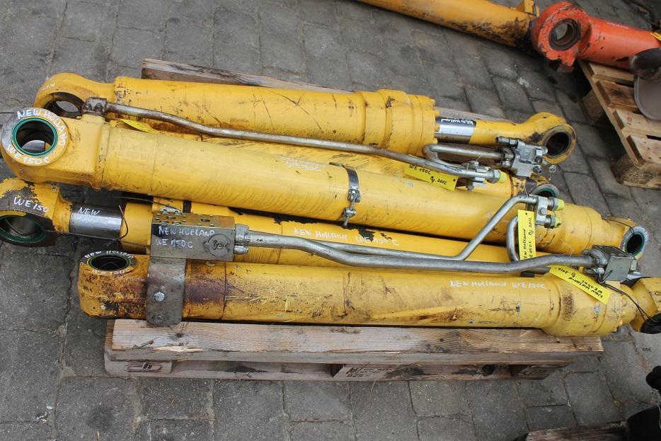 Holland WE 150C , O&K MH Plus - Hydraulic cylinder for Construction machinery: picture 1 Holland WE 150C , O&K MH Plus - Hydraulic cylinder for Construction machinery: picture 1