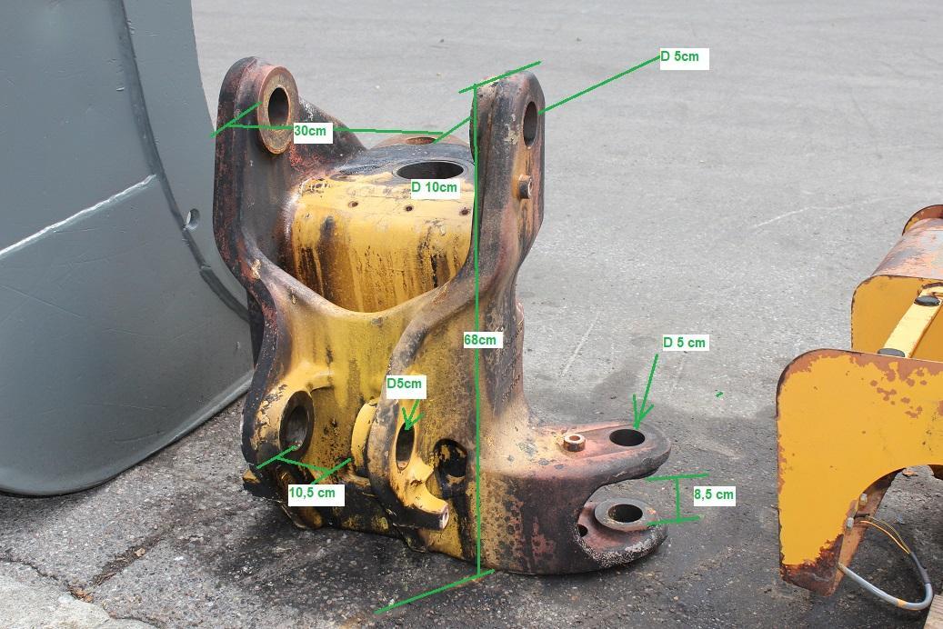 Komatsu PW 95 - Boom for Wheel excavator: picture 1 Komatsu PW 95 - Boom for Wheel excavator: picture 1