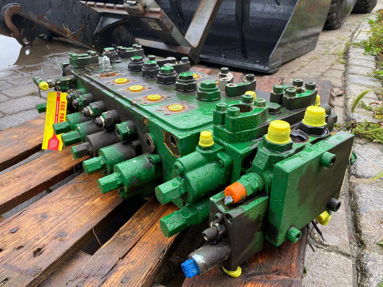 Liebherr A 904 LIT - Hydraulic valve for Construction machinery: picture 4 Liebherr A 904 LIT - Hydraulic valve for Construction machinery: picture 4