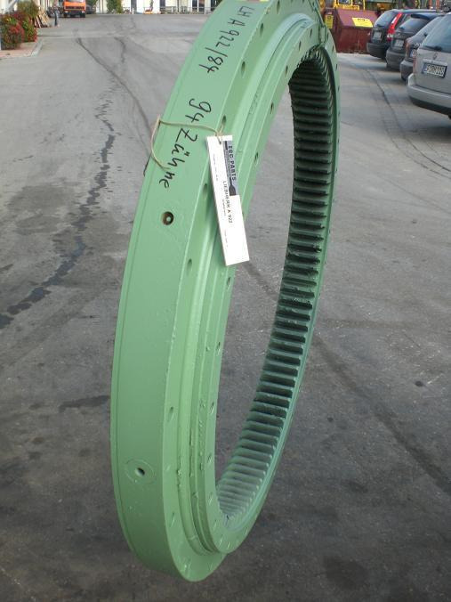 Liebherr A 922 - Slewing ring for Construction machinery: picture 2 Liebherr A 922 - Slewing ring for Construction machinery: picture 2