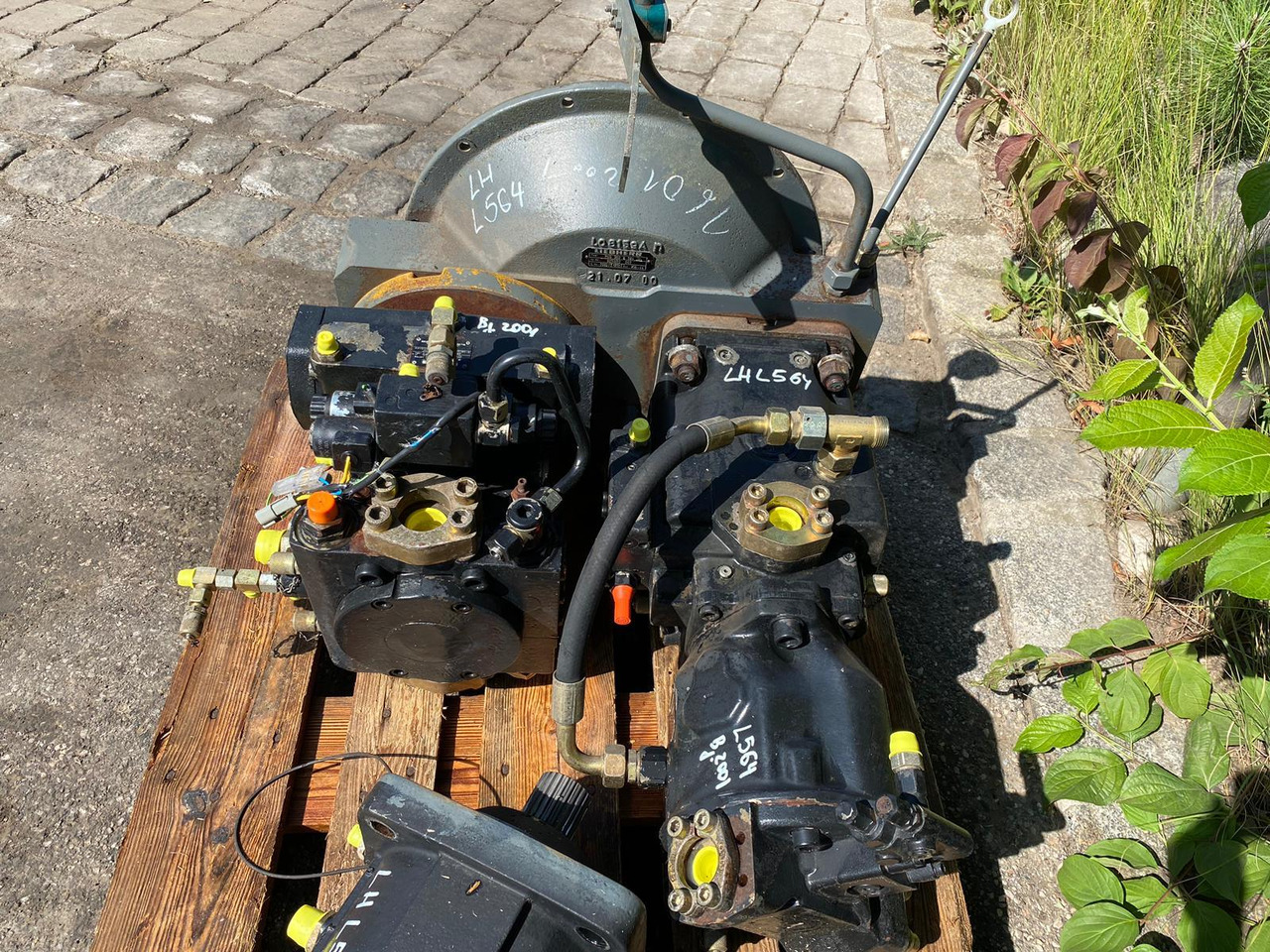 Liebherr A4VG125, PVG350 aus L564 - Hydraulic pump for Construction machinery: picture 2 Liebherr A4VG125, PVG350 aus L564 - Hydraulic pump for Construction machinery: picture 2