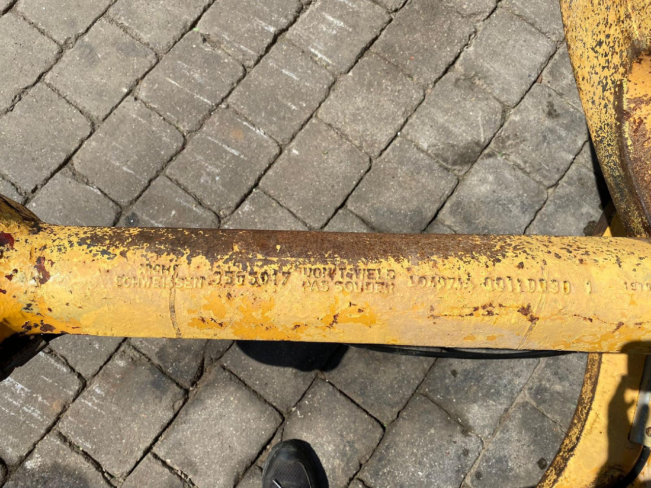 Liebherr L 564 - Boom: picture 4 Liebherr L 564 - Boom: picture 4