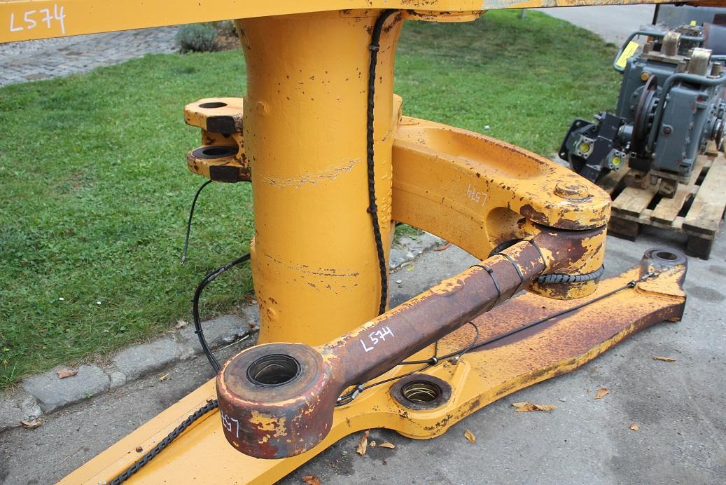 Liebherr L 574 - Boom for Wheel loader: picture 3 Liebherr L 574 - Boom for Wheel loader: picture 3