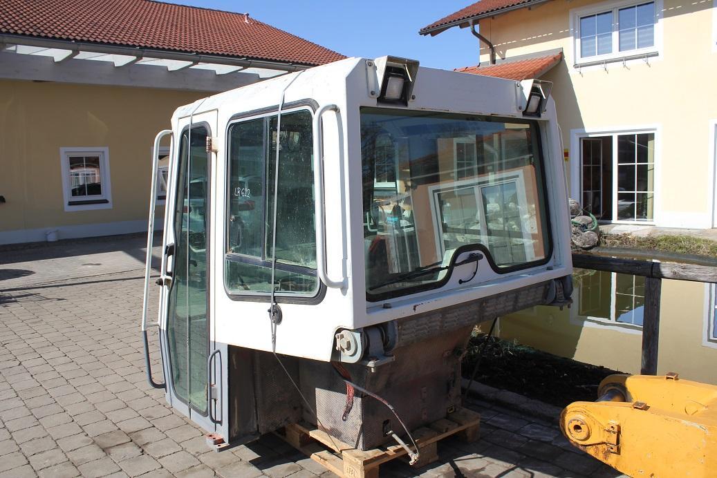 Liebherr LR 622 - Cab for Construction machinery: picture 3 Liebherr LR 622 - Cab for Construction machinery: picture 3