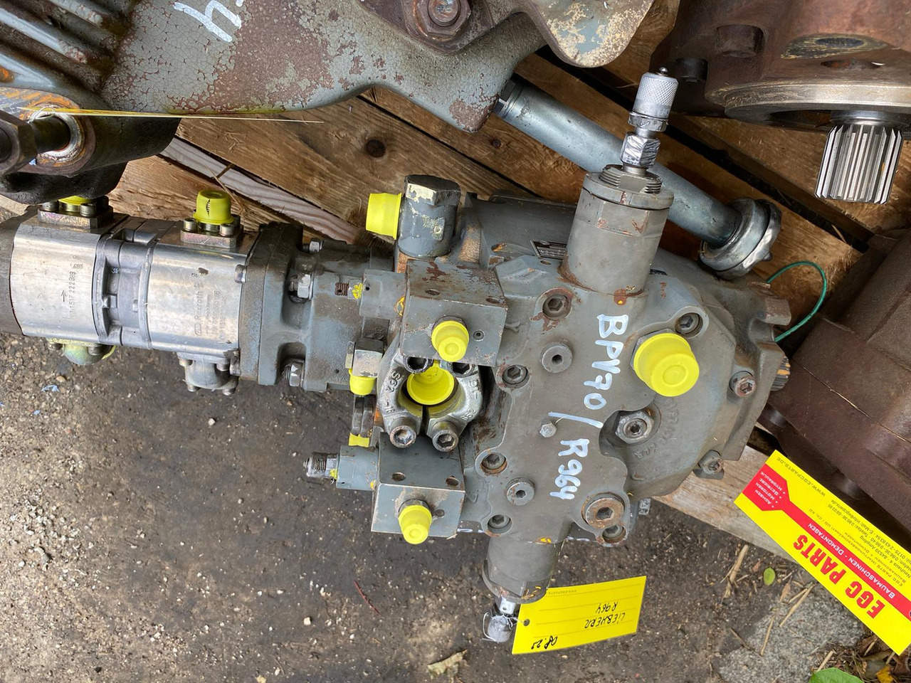 Liebherr Linde BPV 70-RL aus LH R964 - Hydraulic pump for Construction machinery: picture 3 Liebherr Linde BPV 70-RL aus LH R964 - Hydraulic pump for Construction machinery: picture 3
