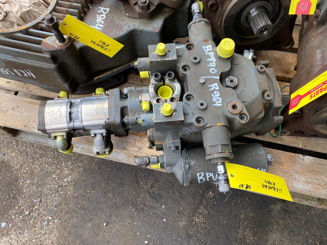 Liebherr Linde BPV 70-RL aus LH R964 - Hydraulic pump for Construction machinery: picture 1 Liebherr Linde BPV 70-RL aus LH R964 - Hydraulic pump for Construction machinery: picture 1