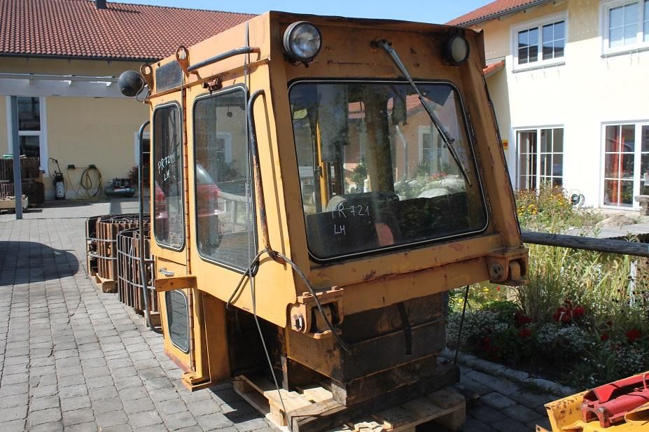 Liebherr PR 721 - Cab for Construction machinery: picture 3 Liebherr PR 721 - Cab for Construction machinery: picture 3