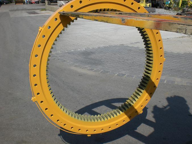 Liebherr R 912 LC Litronik - Slewing ring for Construction machinery: picture 1 Liebherr R 912 LC Litronik - Slewing ring for Construction machinery: picture 1