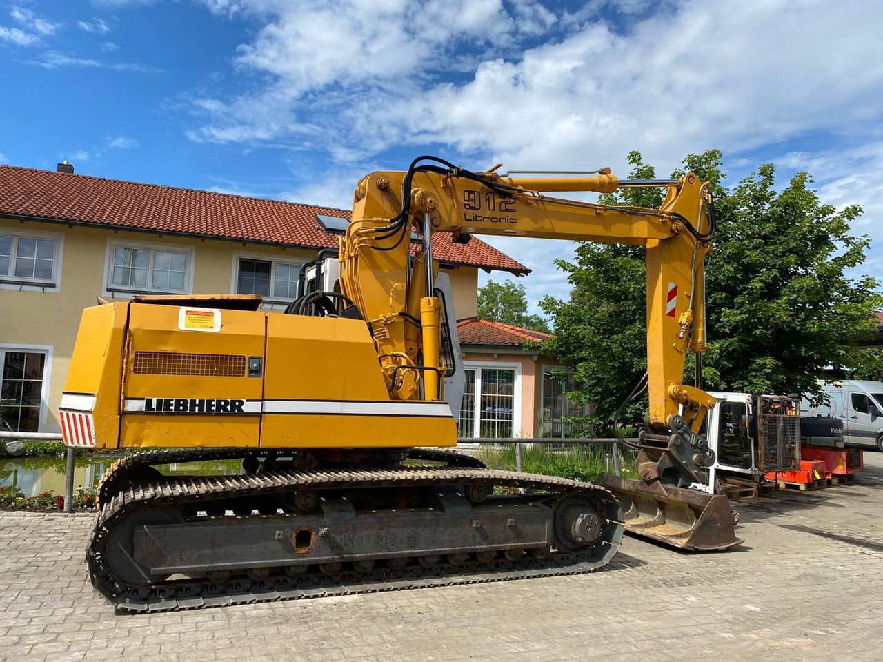 Liebherr R 912 LIT - Crawler excavator: picture 1 Liebherr R 912 LIT - Crawler excavator: picture 1