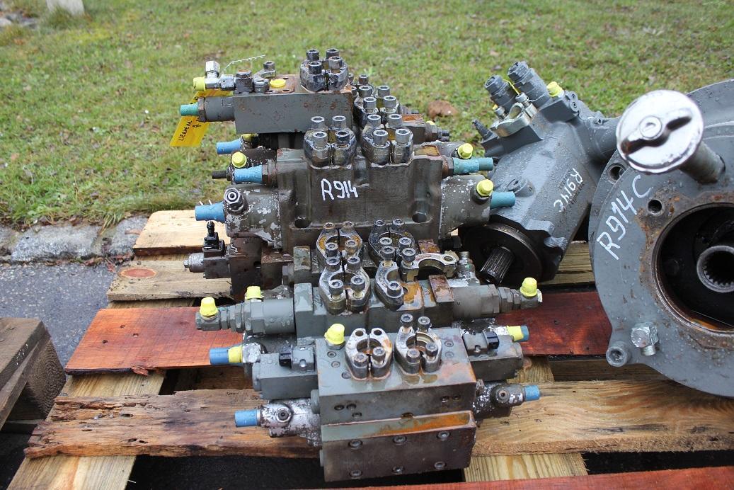 Liebherr R914 C - Hydraulic valve for Construction machinery: picture 1 Liebherr R914 C - Hydraulic valve for Construction machinery: picture 1