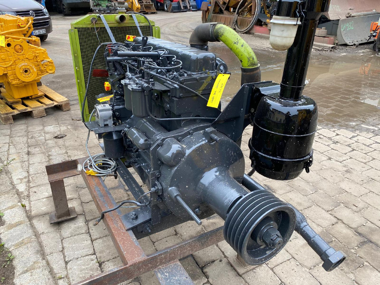 Perkins - Engine for Construction machinery: picture 2 Perkins - Engine for Construction machinery: picture 2